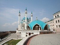 Pria yang Tidak Lalai dari Ibadah